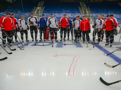 «Авангард» почтил память Алексея Черепанова