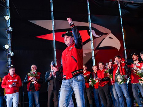 «Авангард» привёз Кубок Гагарина в Омск!