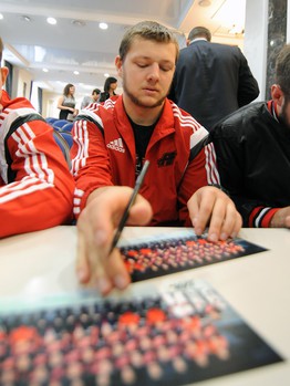 "Авангард" побывал с экскурсией на омском нефтезаводе