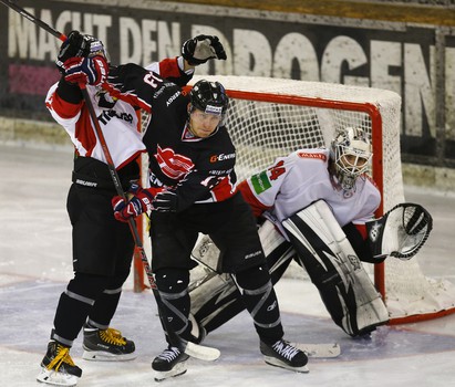 Первая победа нового сезона. "Авангард" - "Трактор" 2:1ОТ
