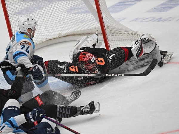 Андрей Мишуров одержал победу в юбилейном матче