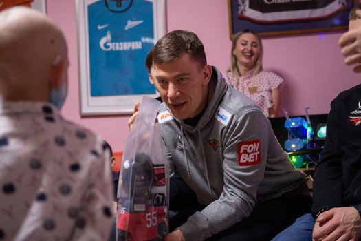 «Авангард» в гостях у болельщиков из гематологического отделения ОДКБ