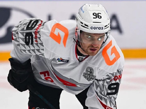 Дмитрий Рашевский провёл 50-й матч в плей-офф КХЛ и сделал две передачи