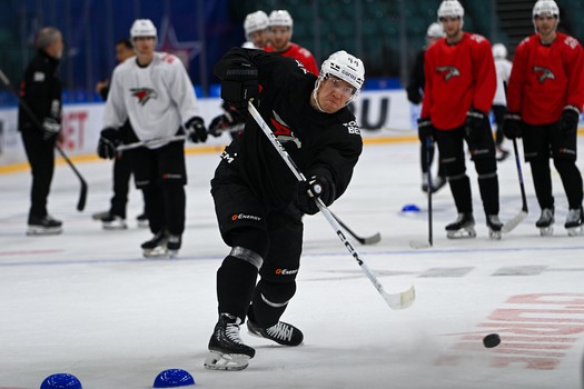 Тренировка «Авангарда» перед матчем в Санкт-Петербурге