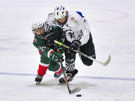 Четвертьфиналы Первенства ЮХЛ в Омске