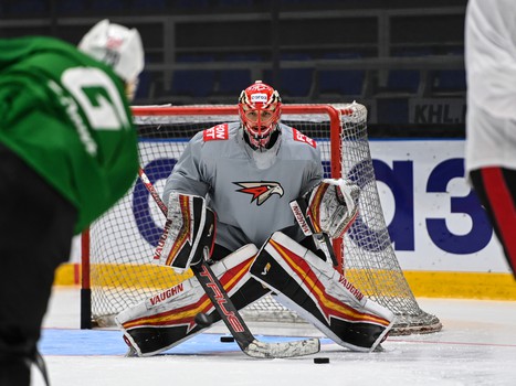 Раскатка «Авангарда» перед матчем в Нижнем Новгороде