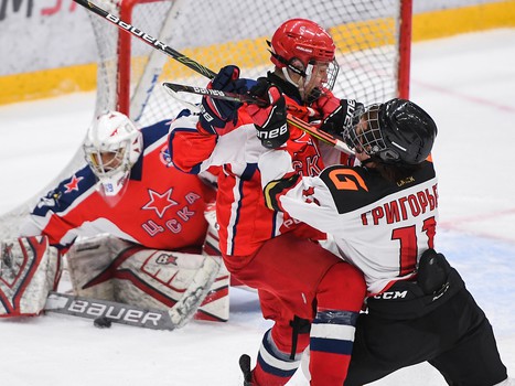 Четвёртый игровой день финала Первенства ЮХЛ в Омске