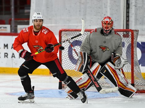 Тренировка «Авангарда» перед матчем в Екатеринбурге