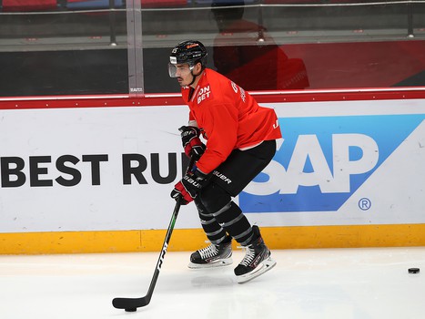 Первая тренировка Наиля Якупова в «Авангарде»