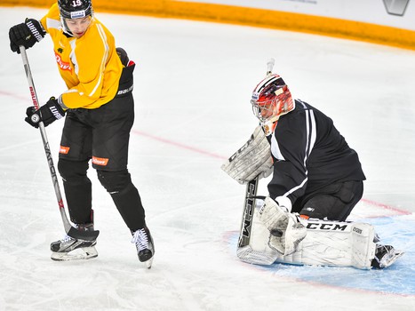 Раскатка "Авангарда" перед матчем с "Северсталью"