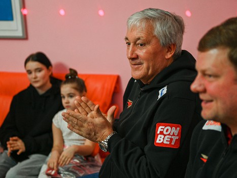 «Авангард» в гостях у детей из ОДКБ