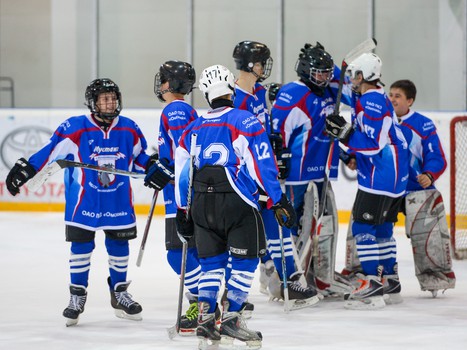 Турнир ХК "Авангард" среди дворовых детских команд в День космонавтики