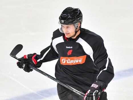 Первая тренировка Чеда Рау в "Авангарде"