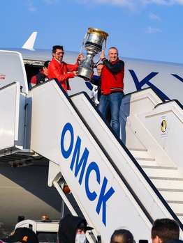 «Авангард» привёз Кубок Гагарина в Омск!