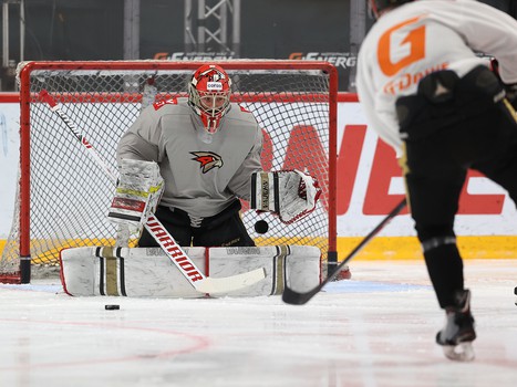 Раскатка «Авангарда» перед матчем против СКА
