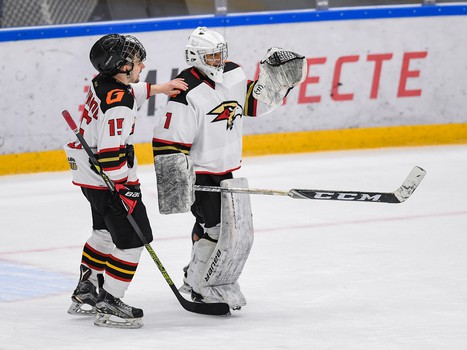 Четвёртый игровой день финала Первенства ЮХЛ в Омске