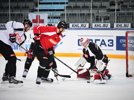 Раскатка "Авангарда" перед матчем с новокузнецким "Металлургом"