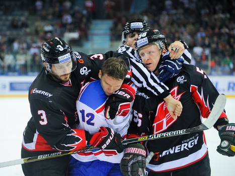 10.09.2015. "Авангард" - "Лада" 6:1