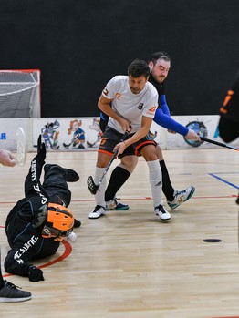 Товарищеский матч по флорболу. «Охранники Крылова» - «Мощные СМИ» 10:2