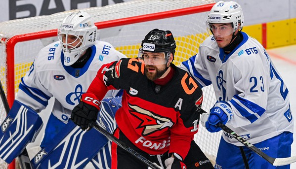 Всё решил дубль Уила. «Авангард» уступил московскому «Динамо»