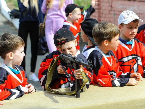 Экскурсия в Омский кадетский военный корпус для маленьких «ястребов»