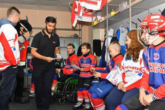 Турнир по следж-хоккею в Омске, день 1