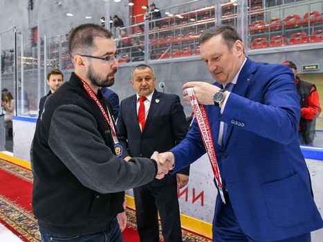 Заключительный день финала Первенства ЮХЛ в Омске