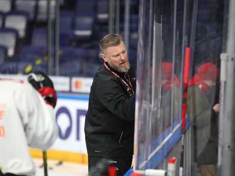 Тренировка «Авангарда» перед пятым матчем серии с «Ак Барсом»