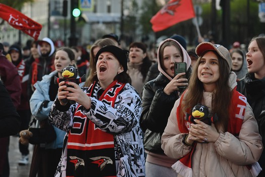 Фан-зона «Авангарда» на Пешеходном Любинском