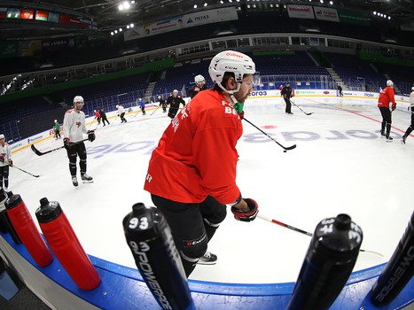 Тренировка «Авангарда» перед матчем в Уфе