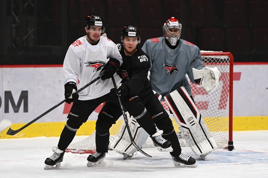 Тренировка «Авангарда» перед матчем с «Нефтехимиком»