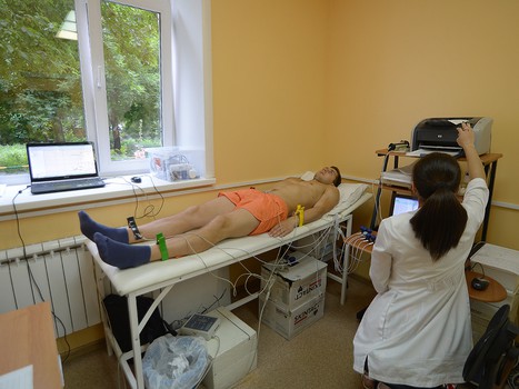 Медосмотр хоккеистов "Авангарда"