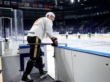 Тренировка «Авангарда» перед вторым матчем серии с «Ак Барсом»