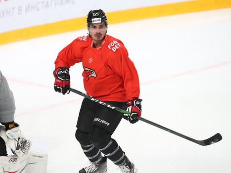 Первая тренировка Наиля Якупова в «Авангарде»