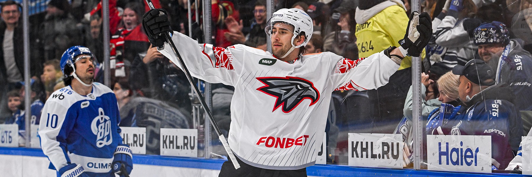 ВЫТАЩИЛИ МАТЧ С 0:2 | Победная раздевалка «Авангарда» после игры с московским «Динамо»