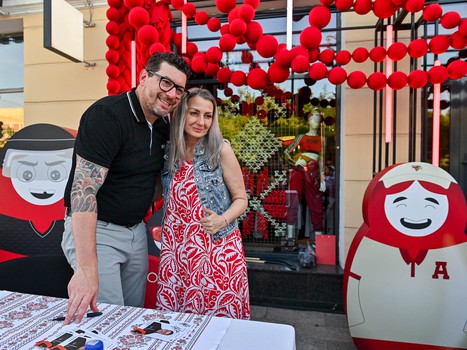 Первая вечеринка Буэнос Летос: Луи Робитайл