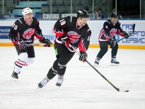 Первая победа "Офисных Ястребов"