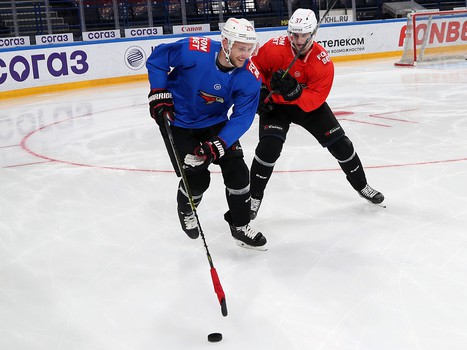 Тренировка «Авангарда» перед шестым матчем серии с «Металлургом»