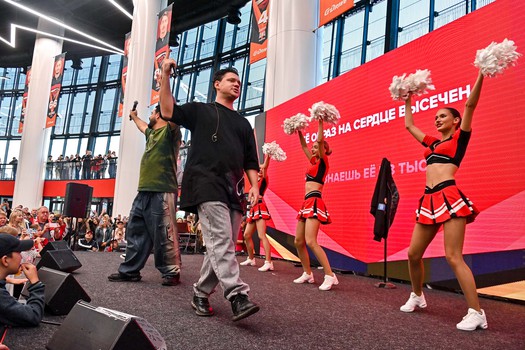 «Авангард» - «Амур» 2:3 Б. Вокруг матча