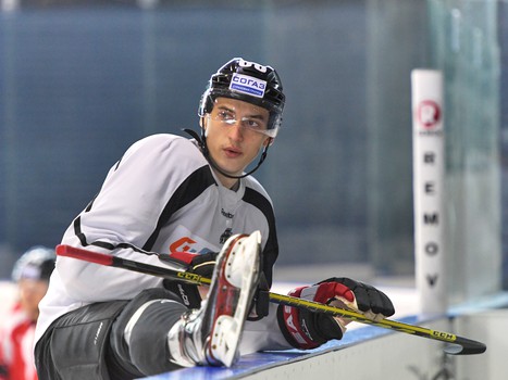 Перед игрой с "Пиратами". Тренировка на льду