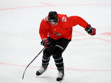 Первая тренировка Наиля Якупова в «Авангарде»