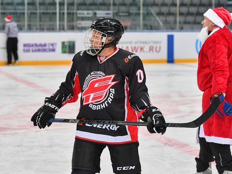 Предновогодний матч "Офисных Ястребов"