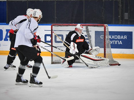 Раскатка "Авангарда" перед выездным матчем с "Ладой"