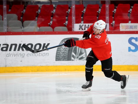 Тренировка «Авангарда» в Екатеринбурге перед третьим матчем серии с «Автомобилистом»