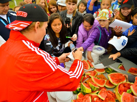 "Территория Авангарда". Часть 1. Площадь у "Арены Омск"