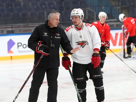 Раскатка «Авангарда» перед выездным матчем с «Нефтехимиком»