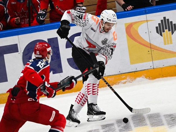 Константин Окулов стал 17-м игроком в КХЛ, забившим 200 шайб