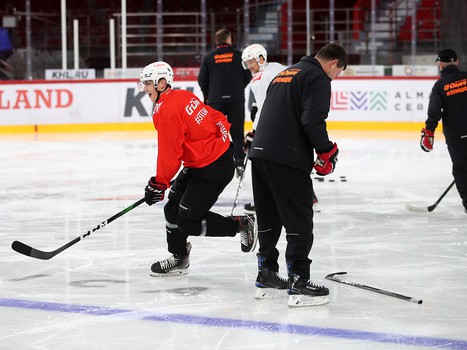 Раскатка «Авангарда» перед выездным матчем с «Автомобилистом»