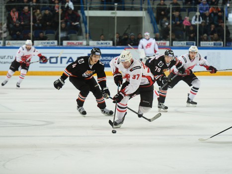 11.12.2015. "Амур" - "Авангард" 2:4