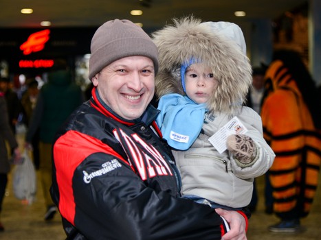 Наша атмосфера. Как поддерживали "Авангард" в сибирском дерби